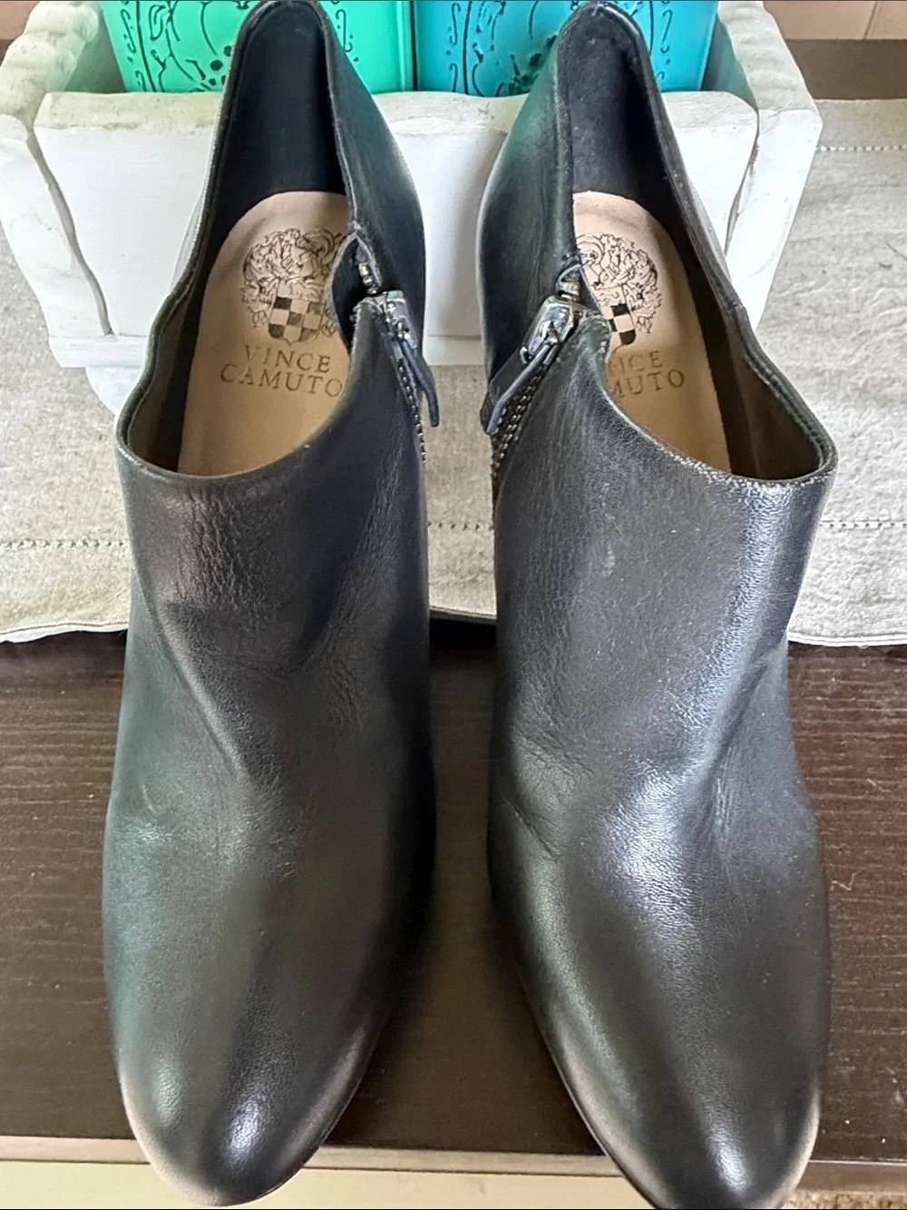 Vince Camuto bootie heels - Picture 4 of 6